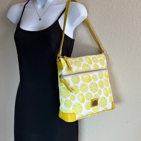 LIKE NEW Dooney & Bourke Citrus Delight Crossbody / Shoulder Bag with strap - Picture 8 of 13